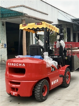 內燃叉車