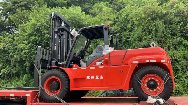 內(nèi)燃叉車動力不足？機油要保養(yǎng)！